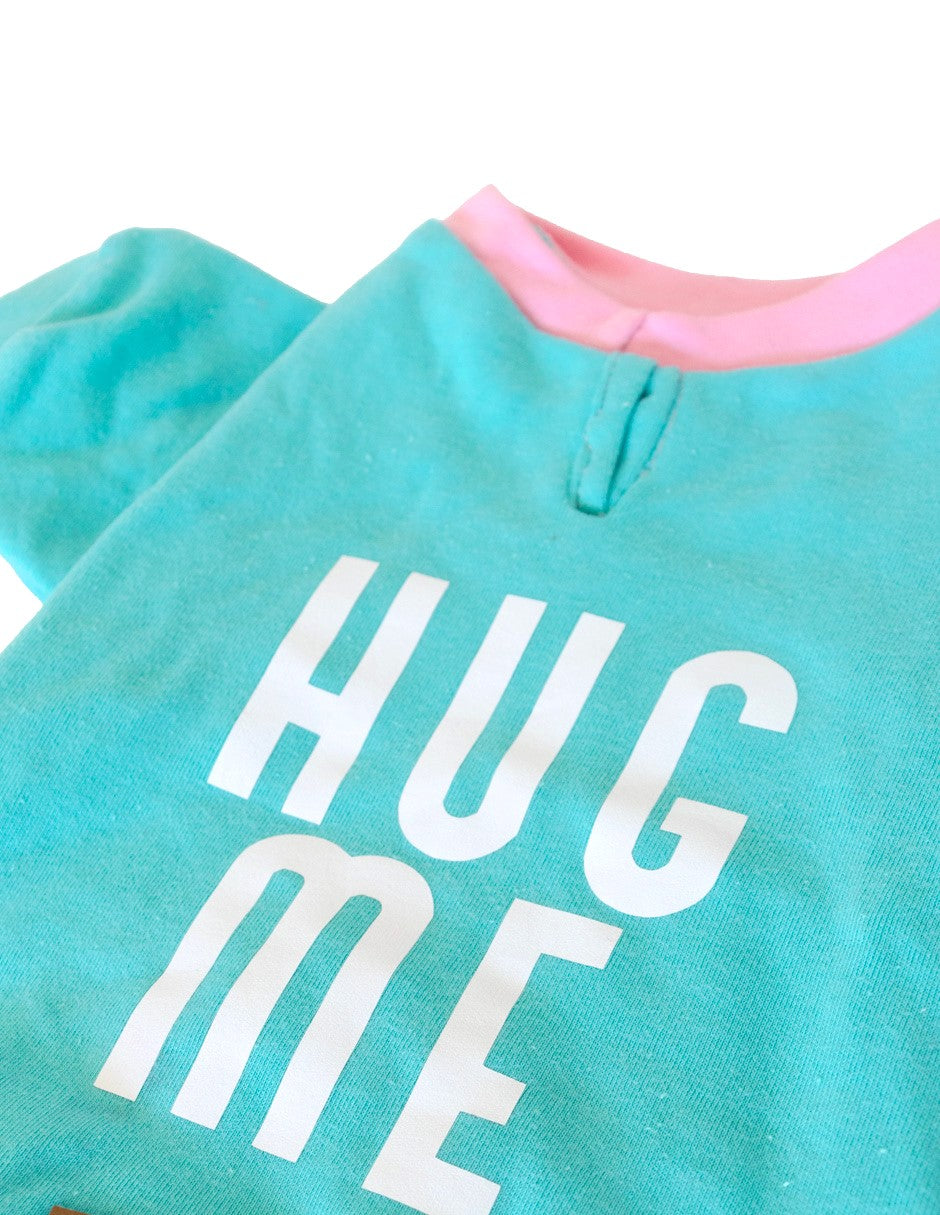 HUG ME | Playerita